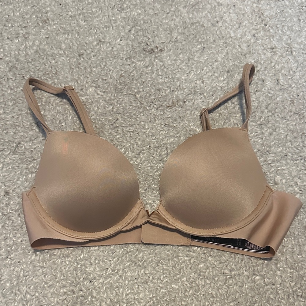 Victoria’s Secret push up bra 32b